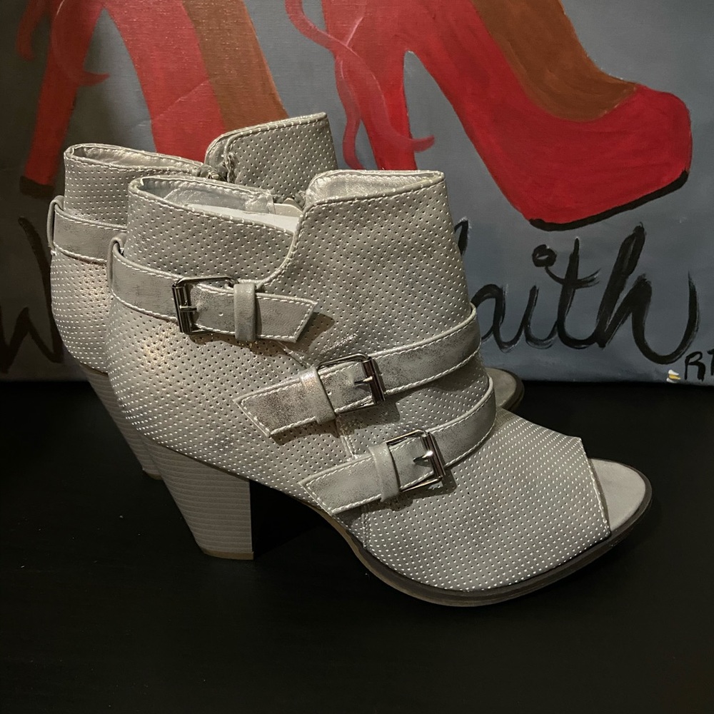 Women’s Ankle Silver boots size 10